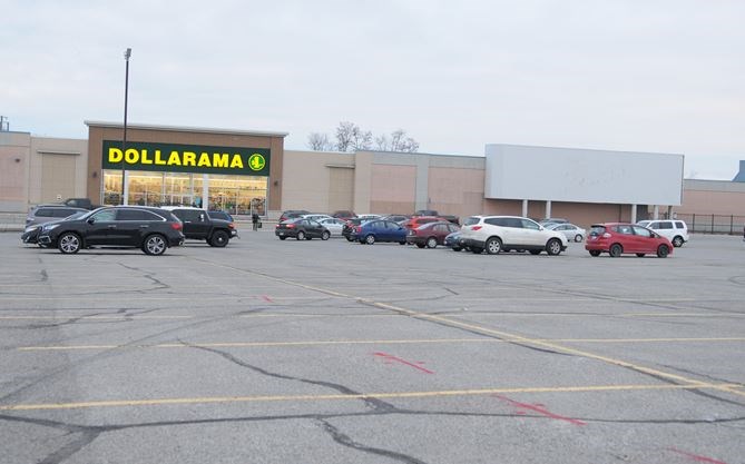 Six-unit Freestanding building with drive-thru proposed at Northumberland Mall