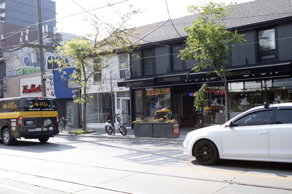 Queen W. & Bathurst (Existing) - Gallery